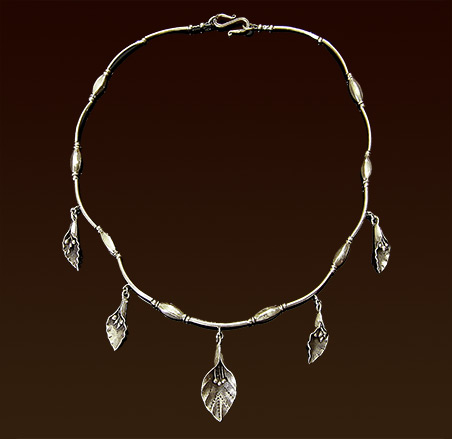 Hill Tribe silver necklace, S clasp